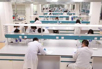 宜昌市人民政府推動(dòng)新產(chǎn)品技術(shù)開(kāi)發(fā)的戰(zhàn)略舉措與創(chuàng)新實(shí)踐